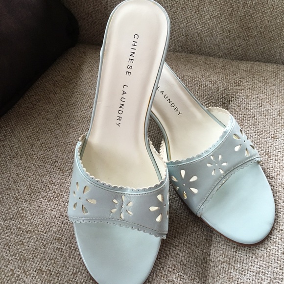 Chinese Laundry Shoes - NWT Chinese Laundry leather ice blue heels/sandals
